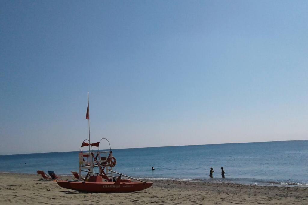 Апартаменты Larte Al Mare Vicino Spiaggia Con Ac E Wifi Савона Экстерьер фото
